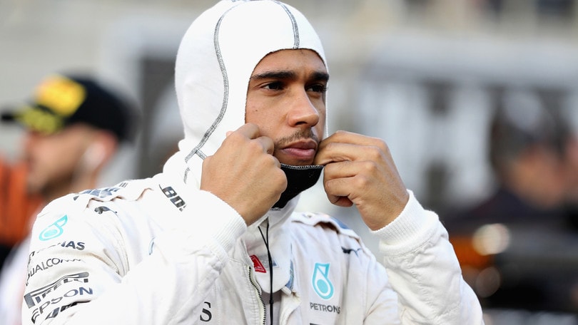 F1, Hamilton e Raikkonen in pista per test Pirelli