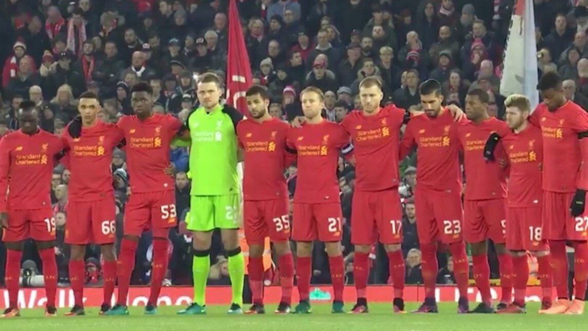 Chapecoense, l'omaggio del Liverpool: You'll never walk alone da brividi