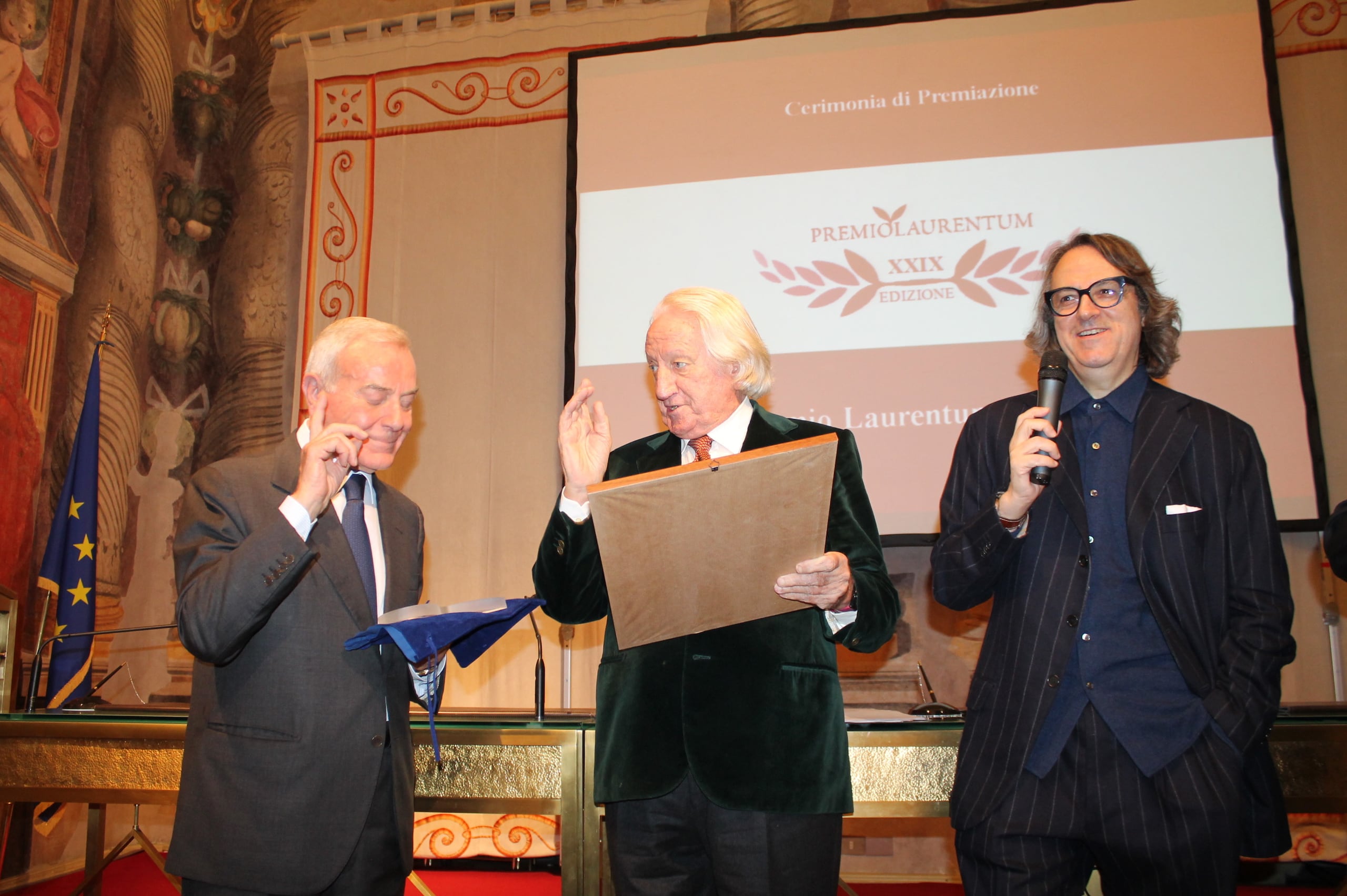 Alla Camera dei Deputati torna il Premio Laurentum per la poesia