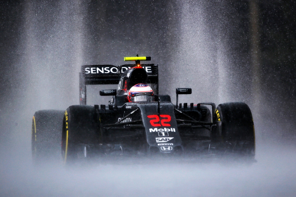 F1 McLaren, Brown: «Nuove vetture più 'cattive'»