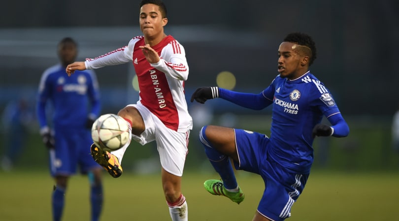 Il primo gol di Justin Kluivert tra i professionisti, è già meglio di papà Patrick