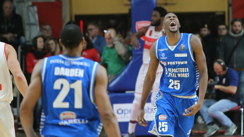 Basket Serie A, Cantù si risolleva a Varese
