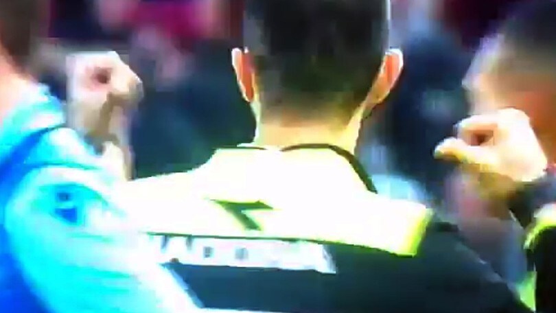 Nainggolan segna, cosa fa il quarto uomo?