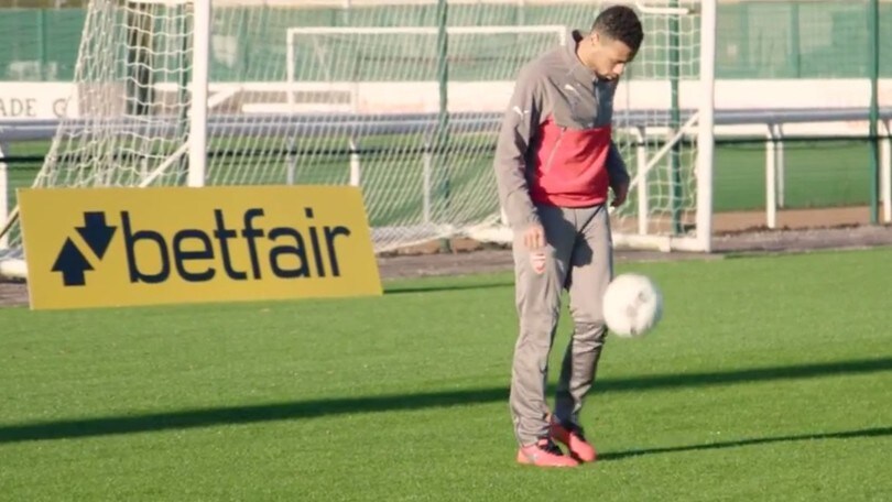 Theo Walcott e compagni si sfidano nell'"Ultimate Cash out Control"