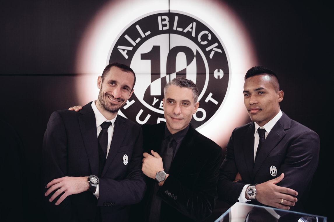 Hublot. La mostra per il decimo anniversario della collezione All Black