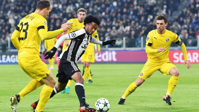 Calciomercato, la Fiorentina tratta Knezevic e Vilhena