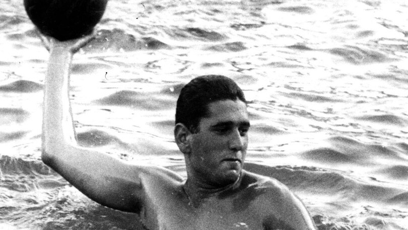 Nuoto, a Napoli in acqua per Fritz Dennerlein