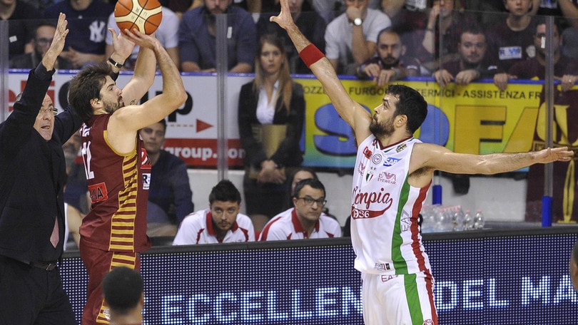 McGee affonda Milano, prima sconfitta per l'EA7