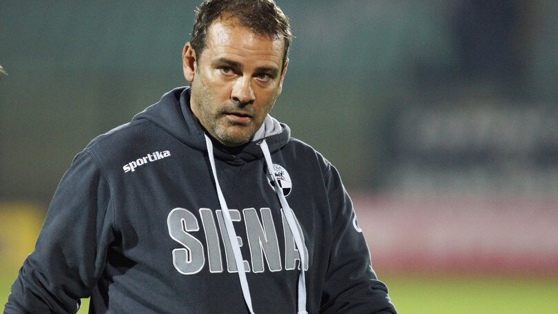 Lega Pro Siena, esonerato Colella. Scazzola nuovo tecnico