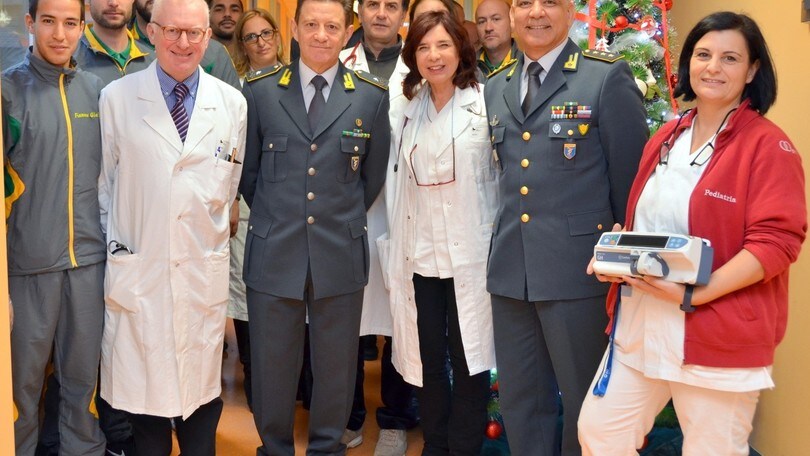 Le Fiamme Gialle in visita all'Ospedale Grassi di Ostia