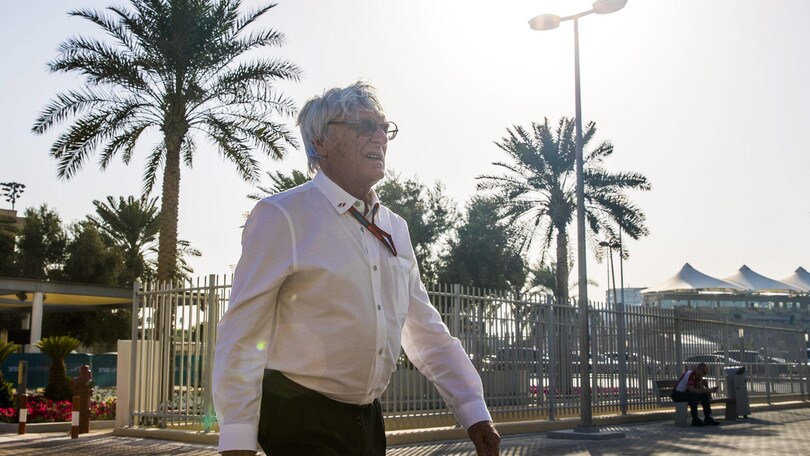F1, Ecclestone: «Serve un compagno forte per Hamilton»