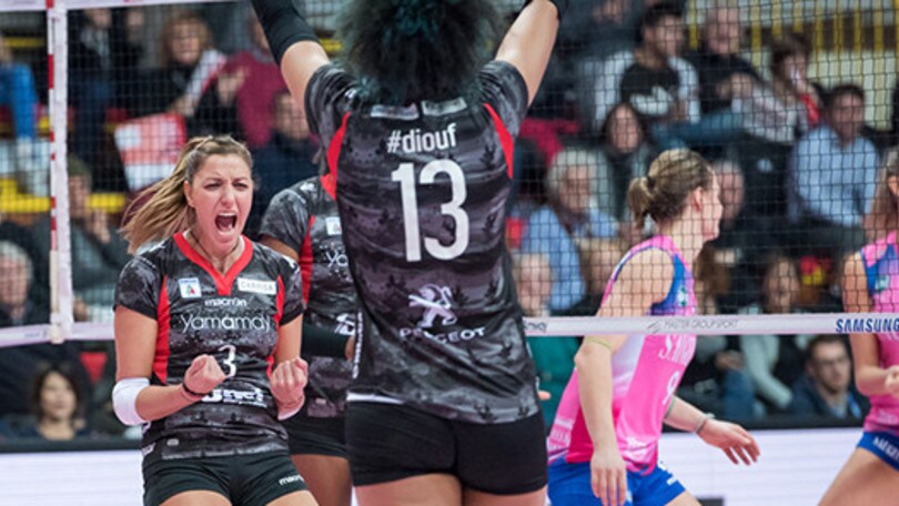 Volley: A1 Femminile, Busto vince in rimonta con Monza