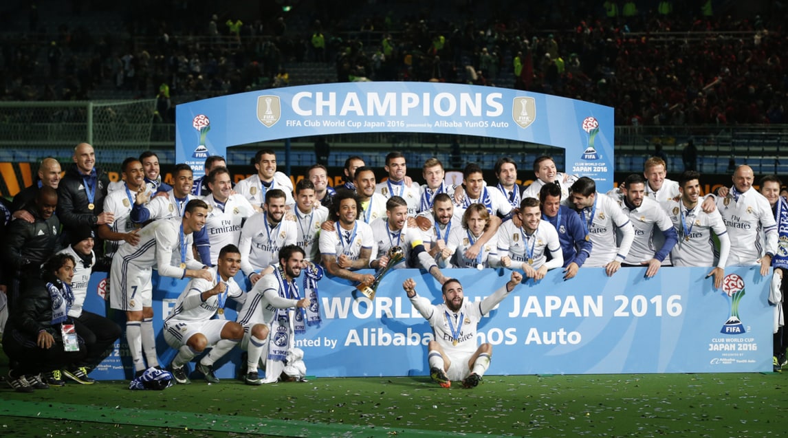 Mondiale per club, Real Madrid sul tetto del Mondo: che festa col trofeo!