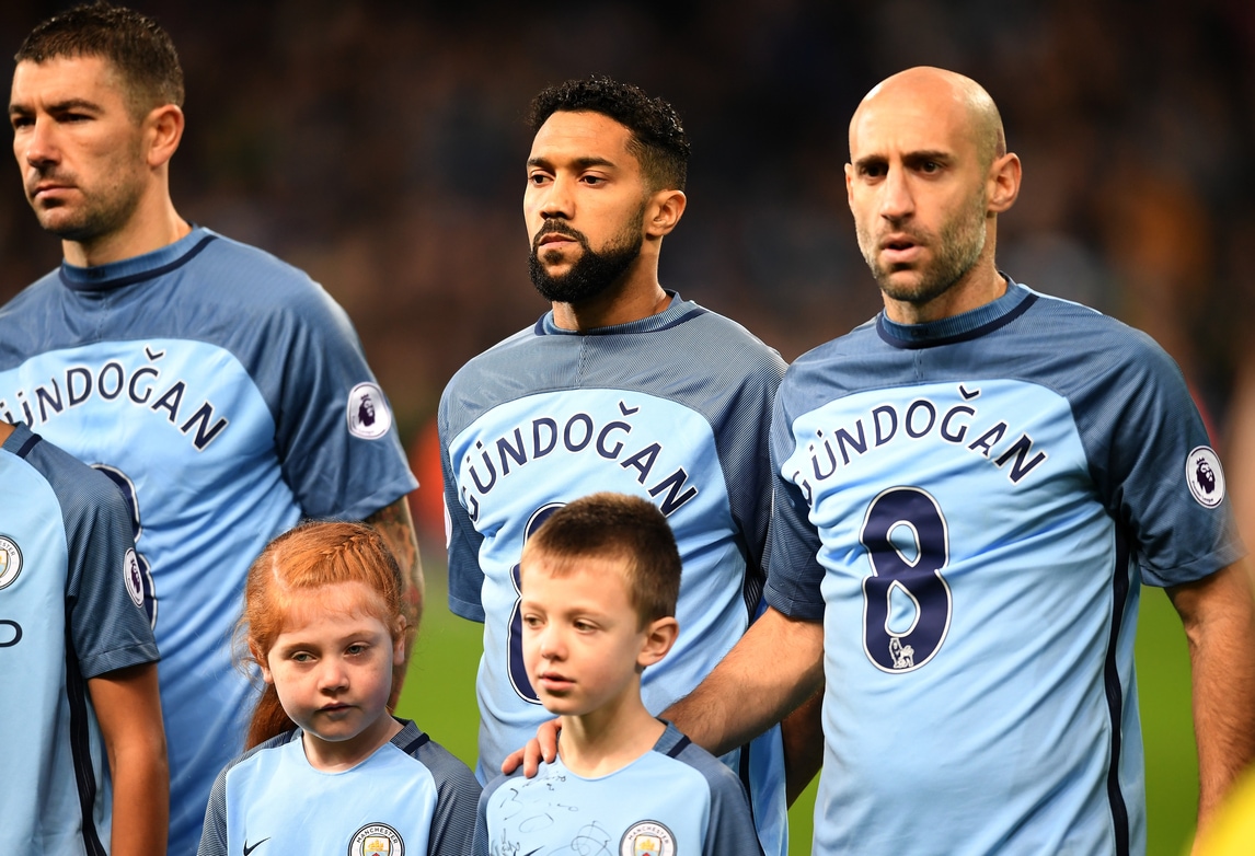 Gundogan scherza e rincuora i tifosi: «Sono ancora vivo»