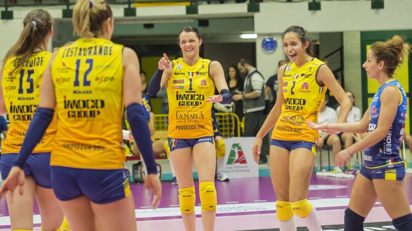 Volley: A1 Femminile, Conegliano vince il big match al tie break