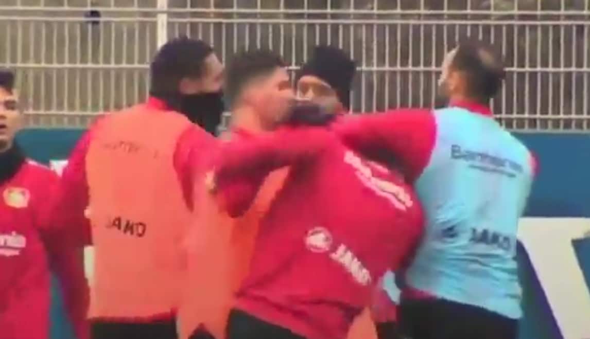Leverkusen, che rissa in allenamento!