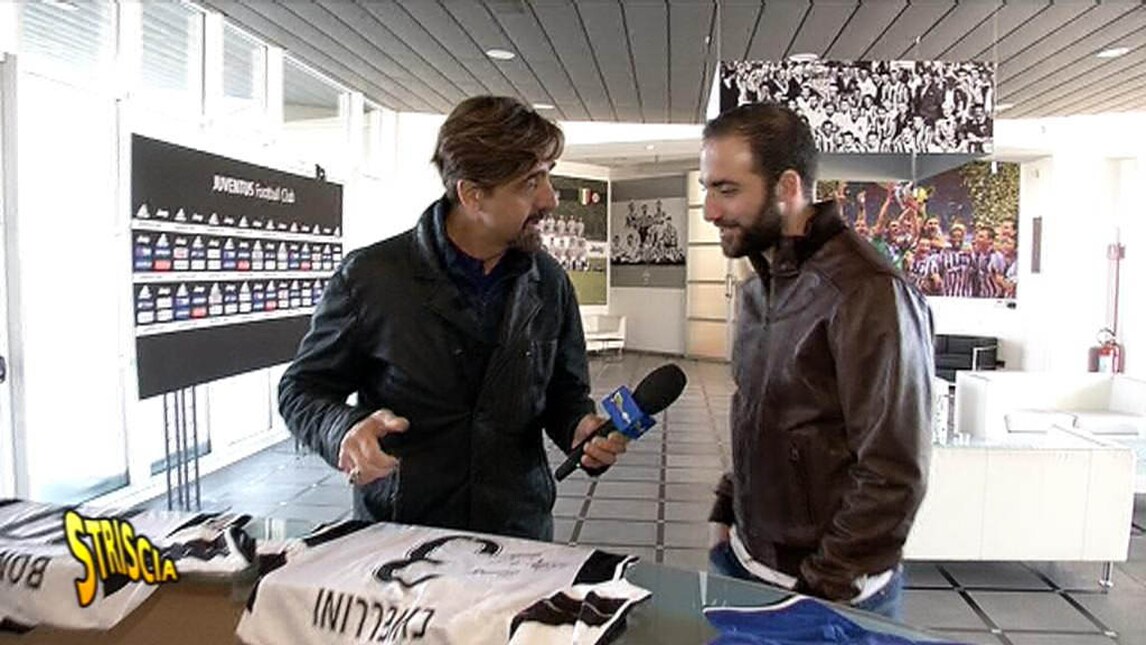 Juventus, asta con maglie e autografi falsi smascherata da Striscia