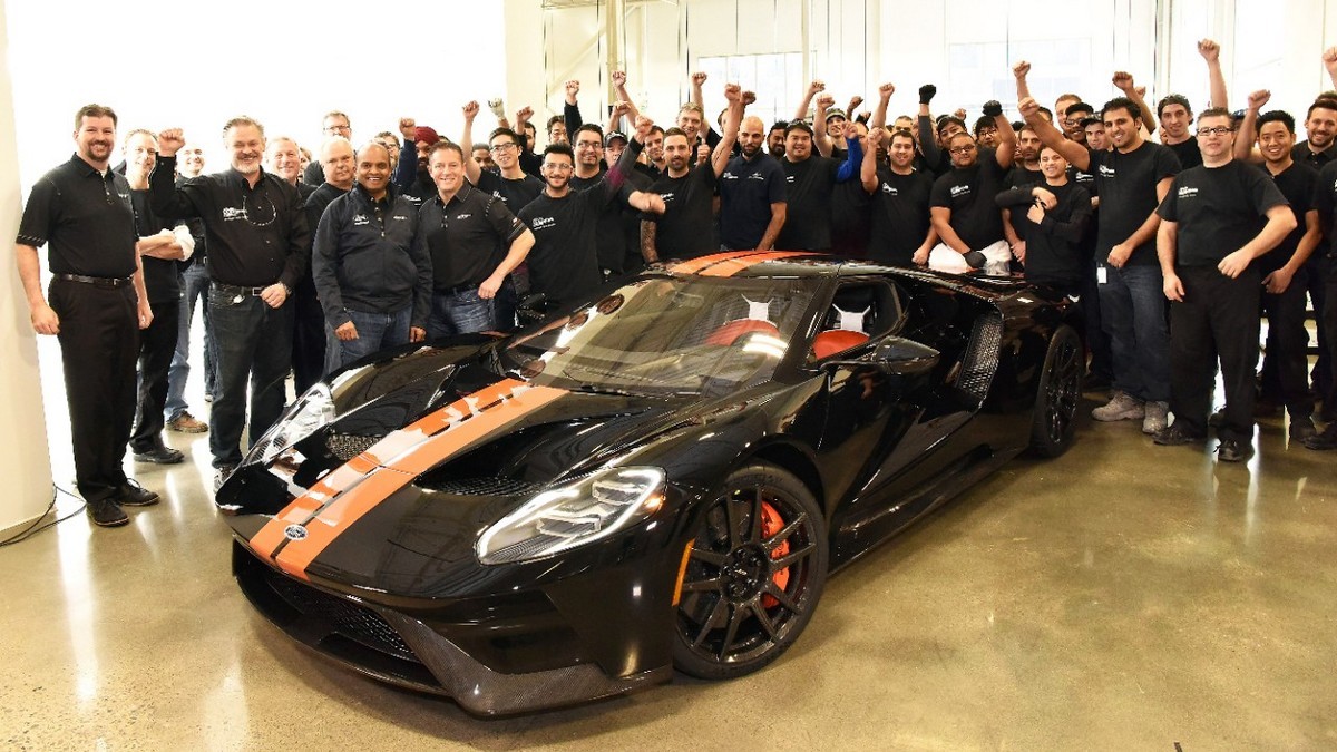 Ford GT, prodotti i primi esemplari stradali