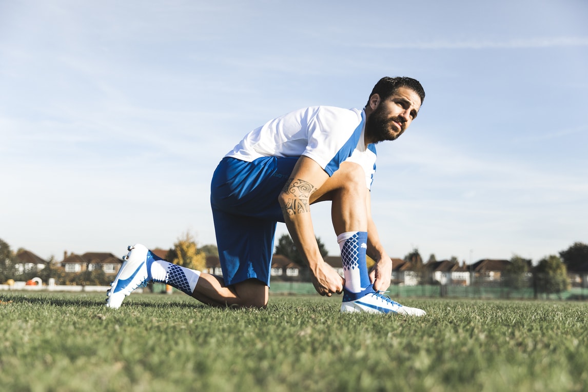 Puma evoTOUCH si tinge di bianco e blu