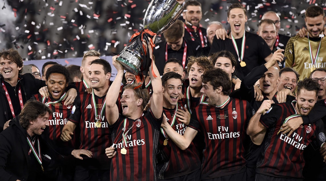 Milan, i festeggiamenti dopo la vittoria ai rigori contro la Juventus