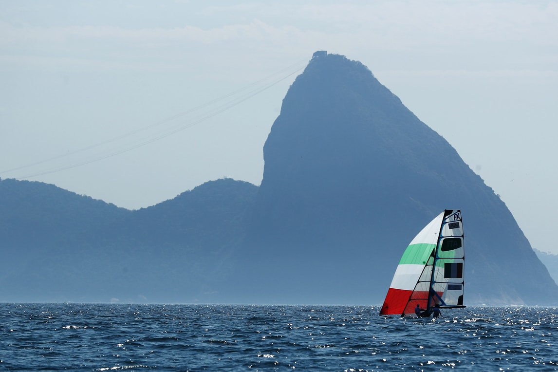 Vela, Vendée globe: Banque Populaire vola verso il trionfo