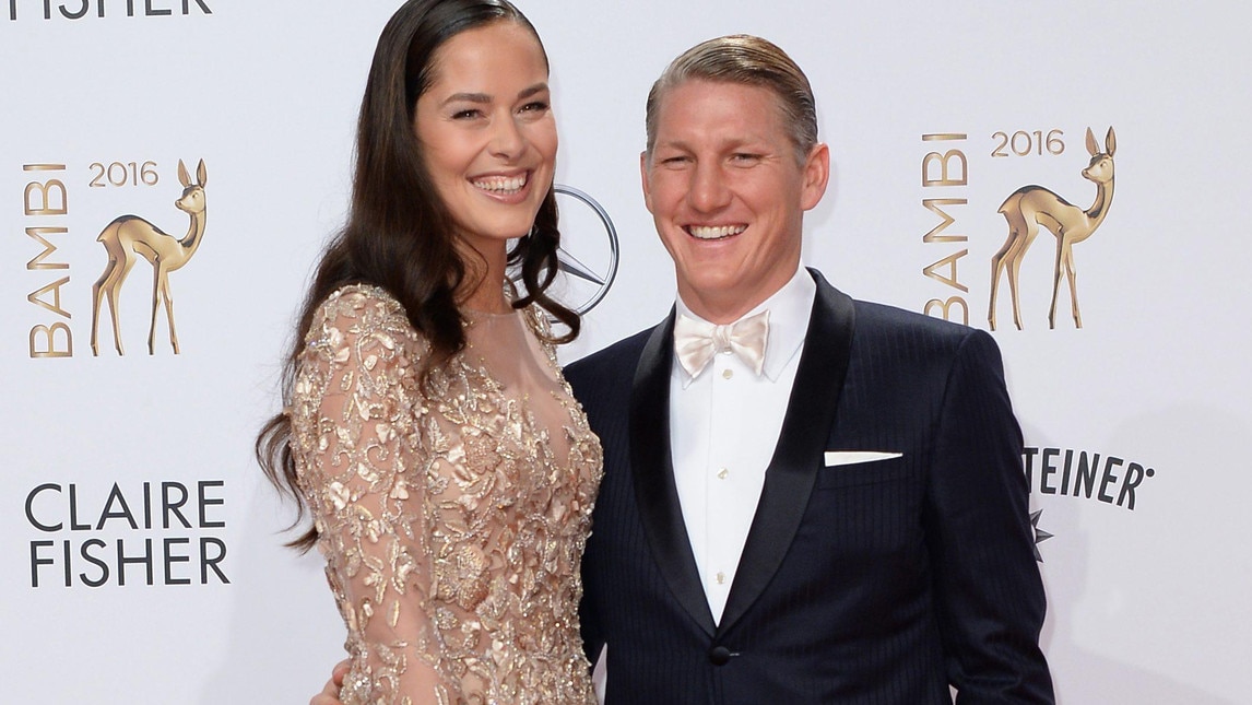 <p>La tennista compagna del calciatore tedesco Bastian Schweinsteiger ha deciso di lasciare i campi a 29 anni </p>
