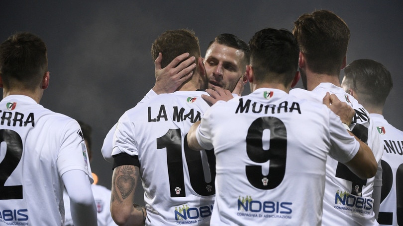 Frosinone ko con la Pro Vercelli, addio al titolo d'inverno