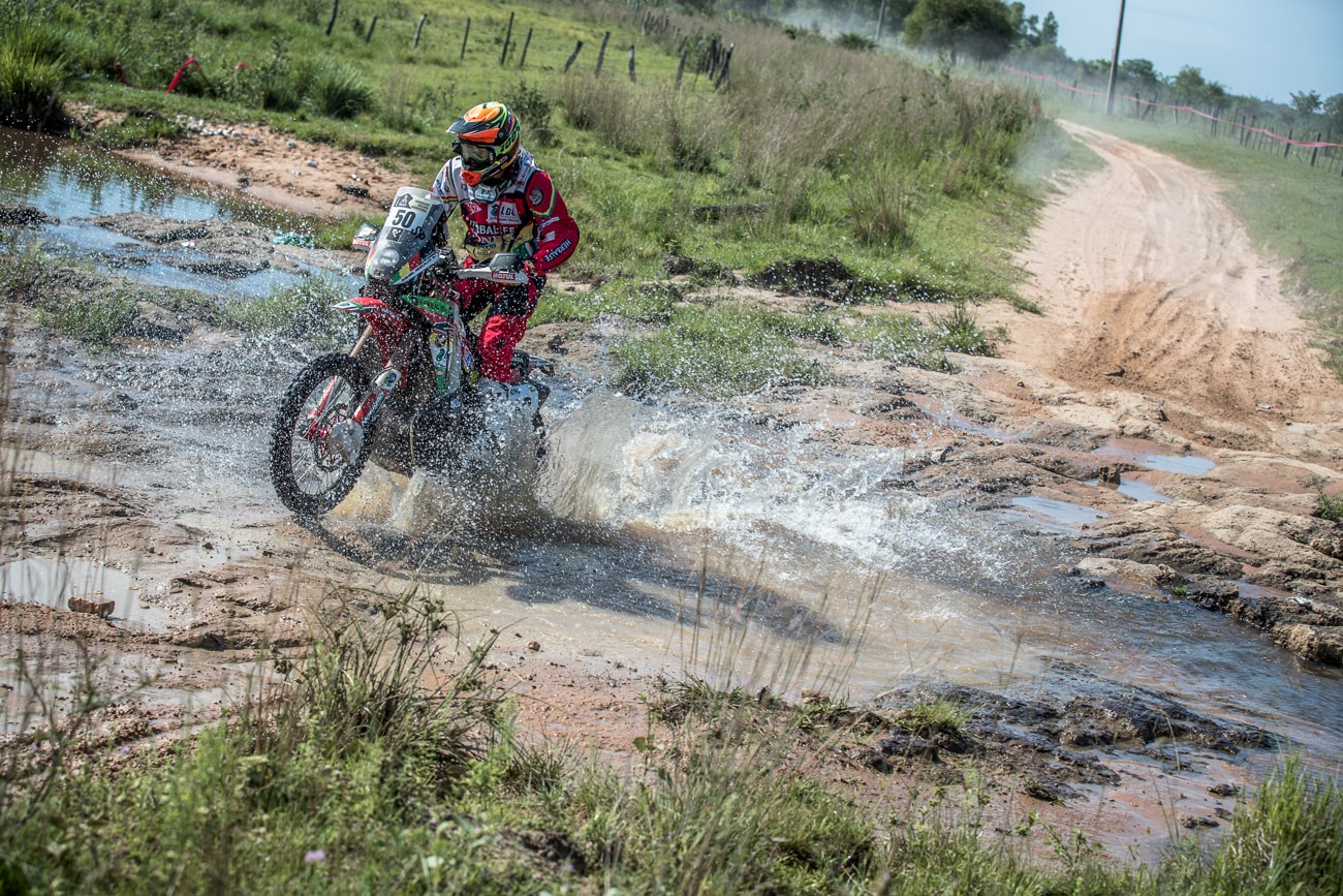 Dakar, prima tappa a Al Attiyah e De Soultrait, poi squalificato