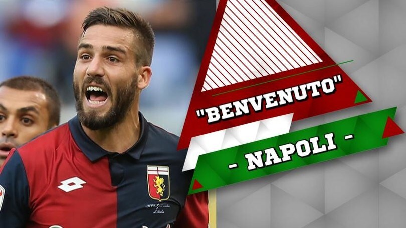 Napoli, De Laurentiis dà il benvenuto a Pavoletti