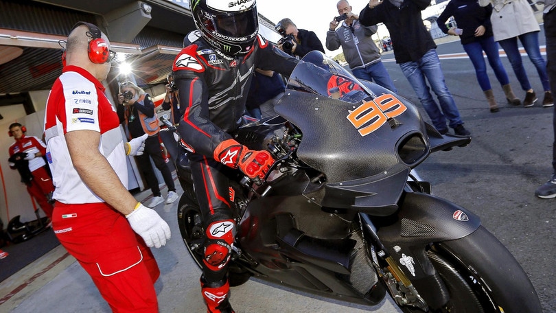 MotoGp, Lorenzo: «Voglio scrivere la storia con Ducati»