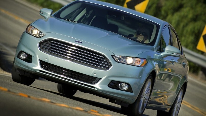 Ford, il futuro è ibrido e lontano dal Messico