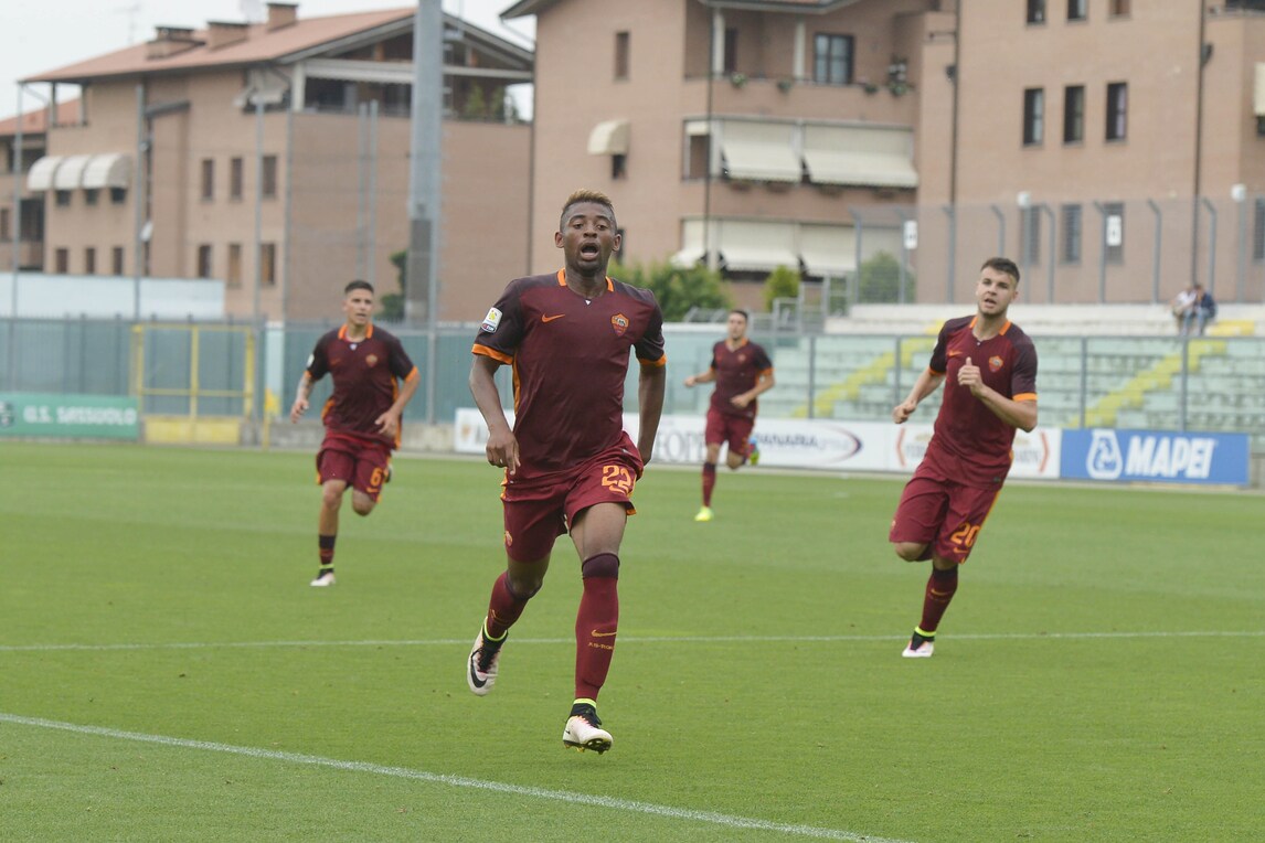 Roma, Machin rientra da Trapani: piace in Svizzera e in Grecia