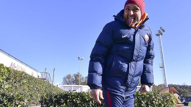 Roma, smorfie per tutti prima dell'allenamento a Trigoria