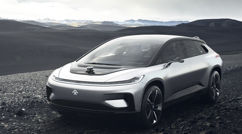 Faraday Future FF91, debutto al CES 2017 con figuraccia