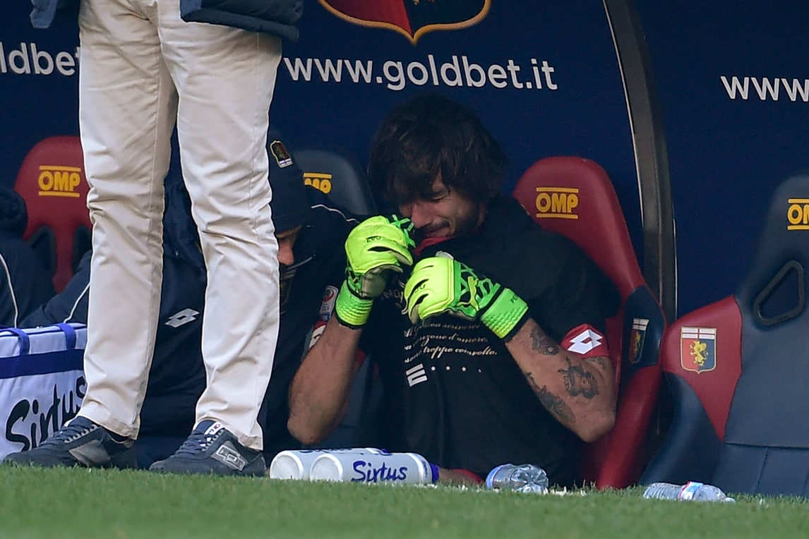 Tanti i messaggi di buona guarigione per Perin, quello di Bertolacci è da brividi