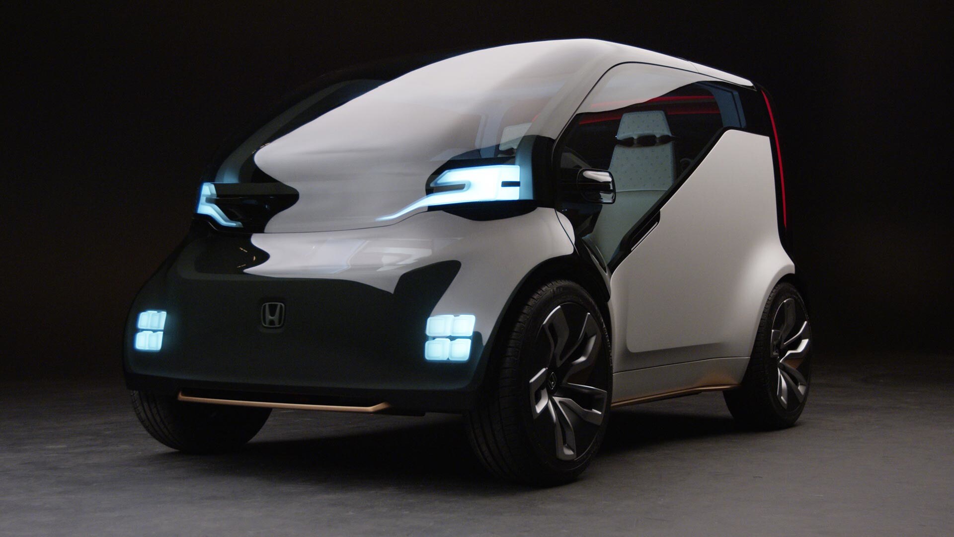 Honda evolve il concetto di car sharing con NeuV