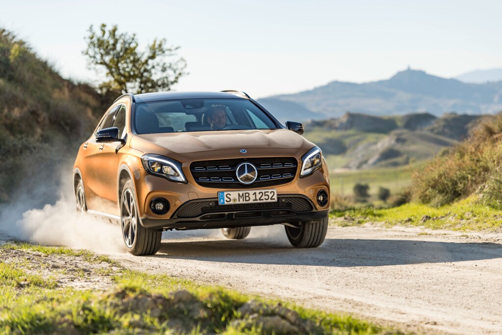 Detroit, nuova GLA e record. Zetsche: "Mercedes leader premium nel mondo"