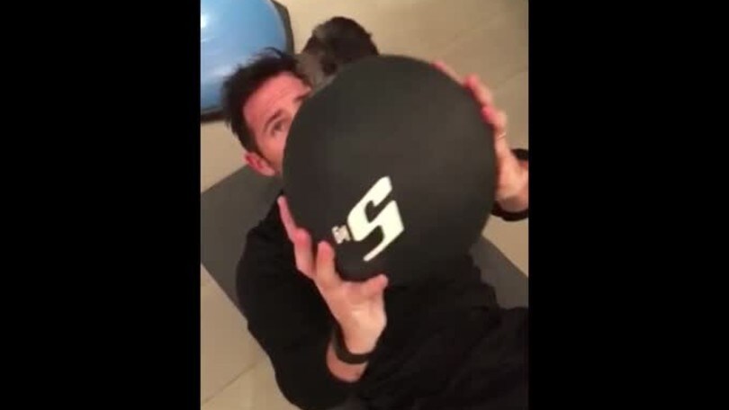 Lampard si allena tra le tenerezze del suo cane
