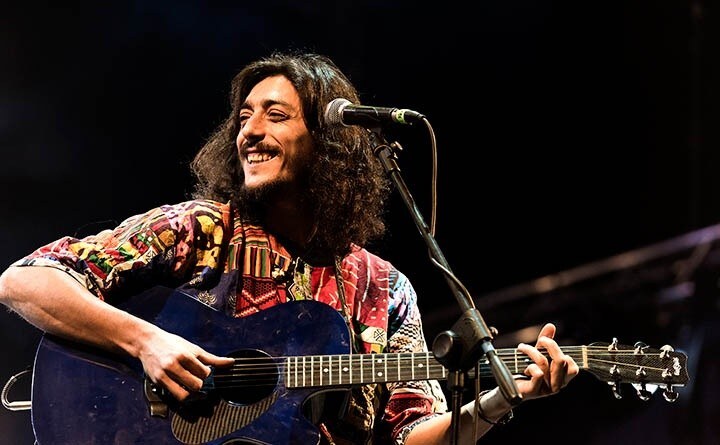Sandro Joyeux al Quirinetta tra musica e impegno sociale