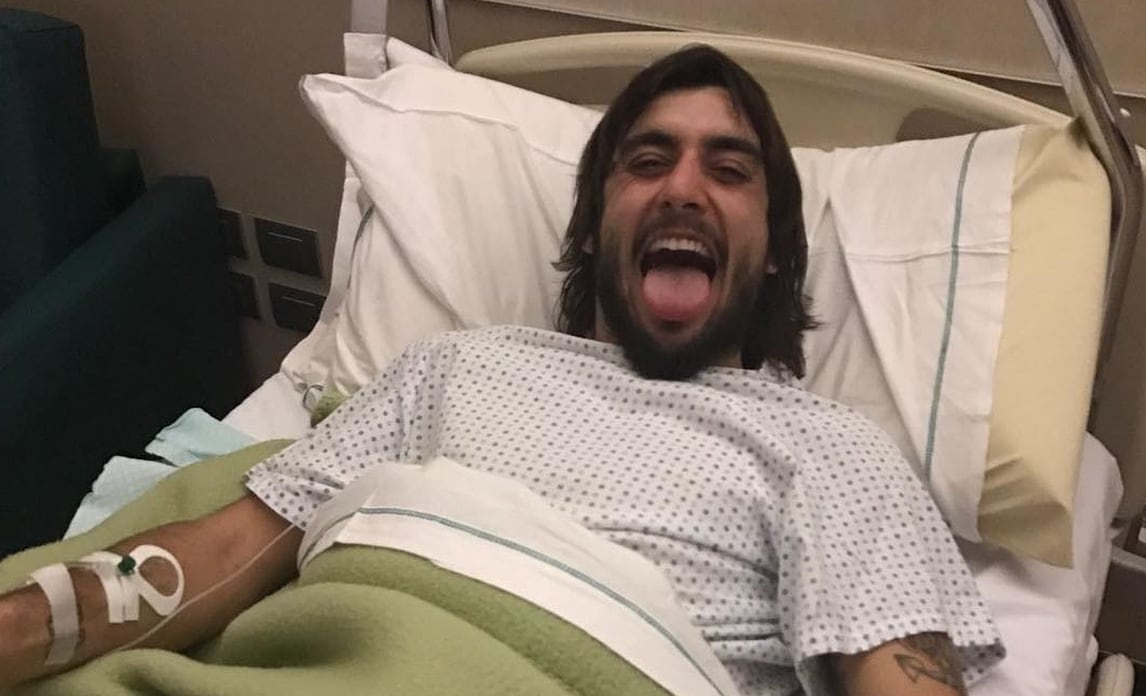 Genoa, ok l'operazione al ginocchio per Perin: «Il guerriero ci crede»