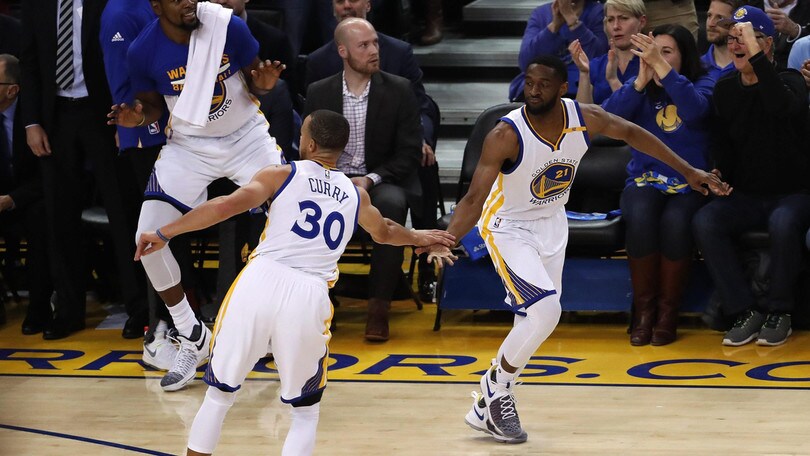 Basket NBA, stanotte rivincita Warriors-Cavs