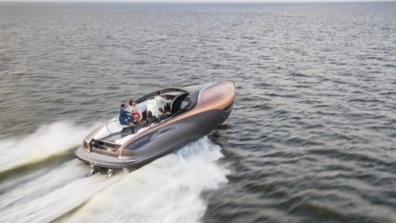 Dalle curve alle onde: Lexus Sport Yacht