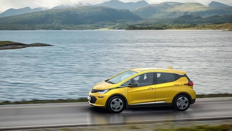 Opel Ampera-e, le foto dell'elettrica da 500 km