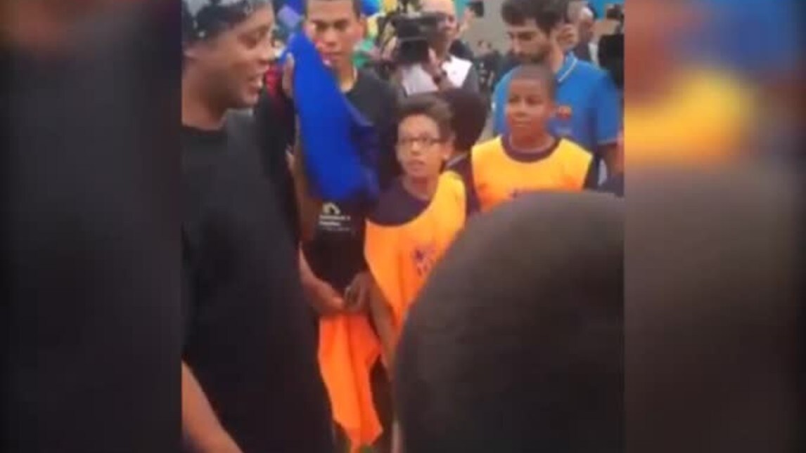 Brasile, Ronaldinho torna a giocare