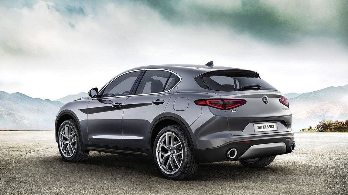 Alfa Romeo Stelvio first edition: foto