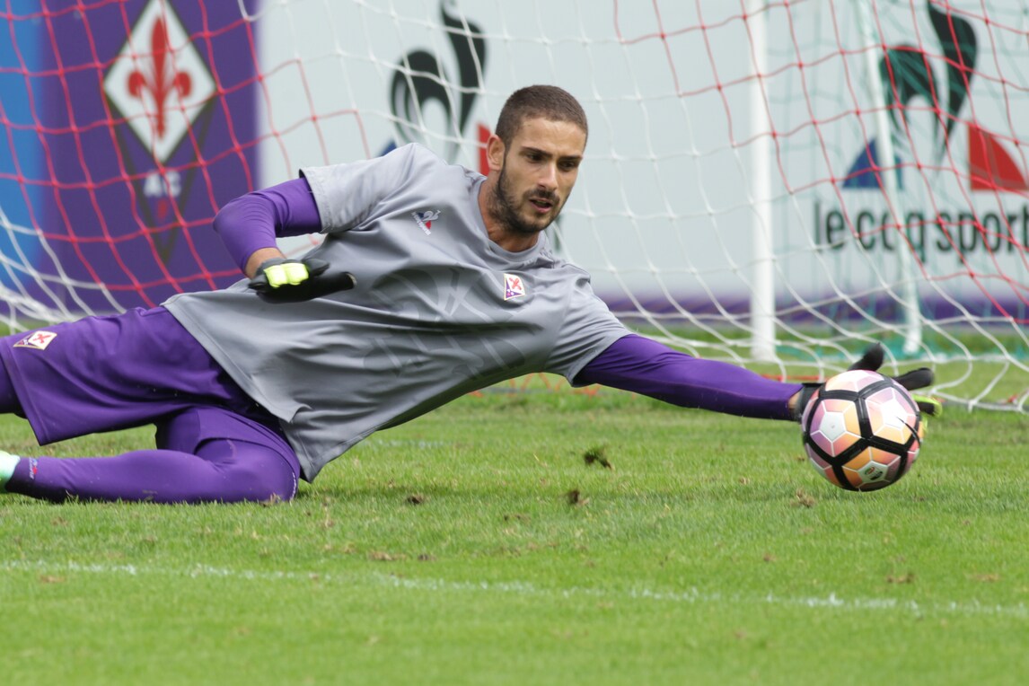 Fiorentina, ceduto Lezzerini all'Avellino. Frattali va al Parma