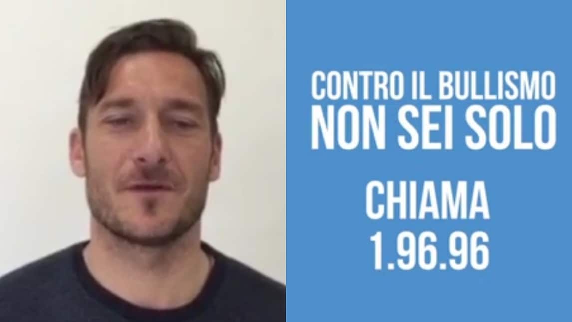 Totti scende in campo, capitano del Drem Team contro il bullismo