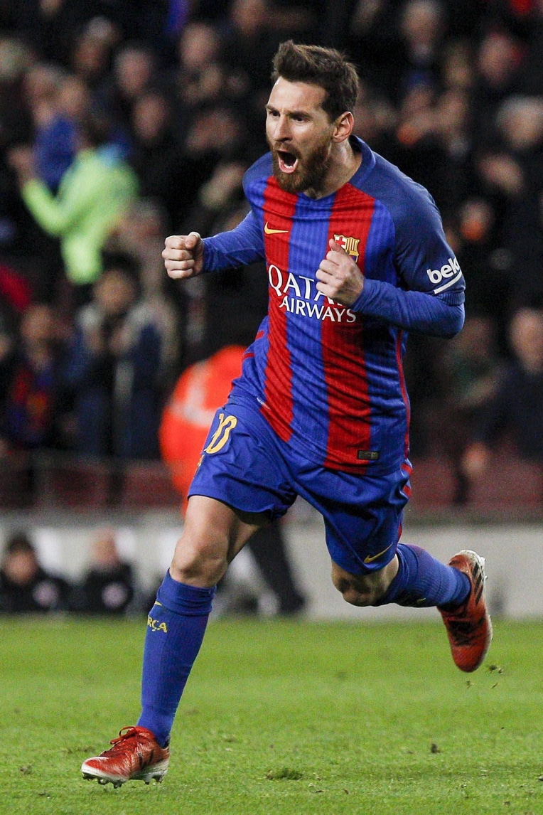 Il colpo di calciomercato del secolo non si farà: «Messi resterà al Barcellona»