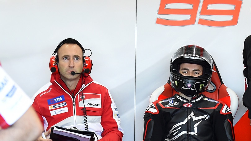 MotoGp, Lorenzo: «Penso solo a vincere il titolo»