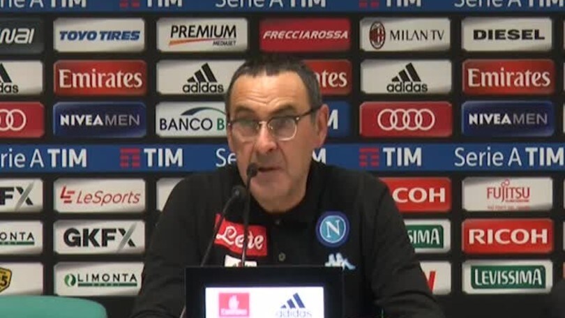 Sarri scherza: "Montella prende per il c..."
